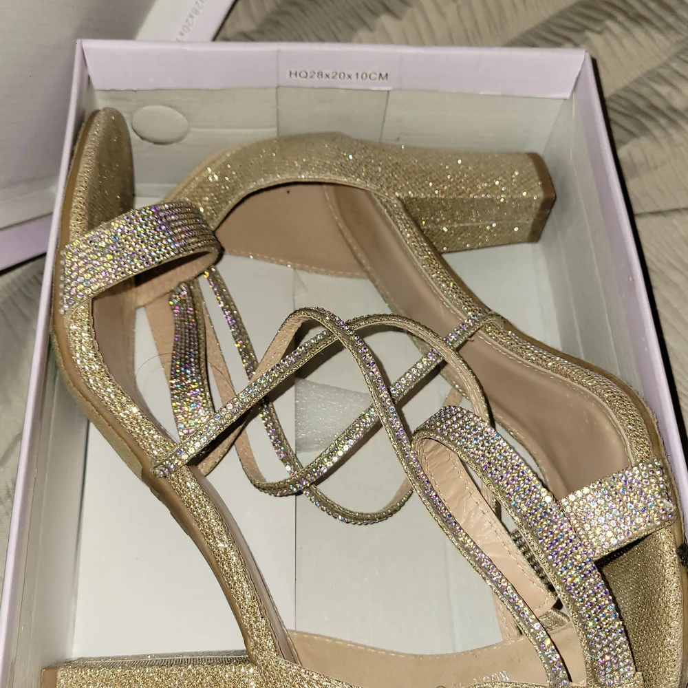 TOP Moda Glittering Gold Strappy Heels - Picture 1 of 9